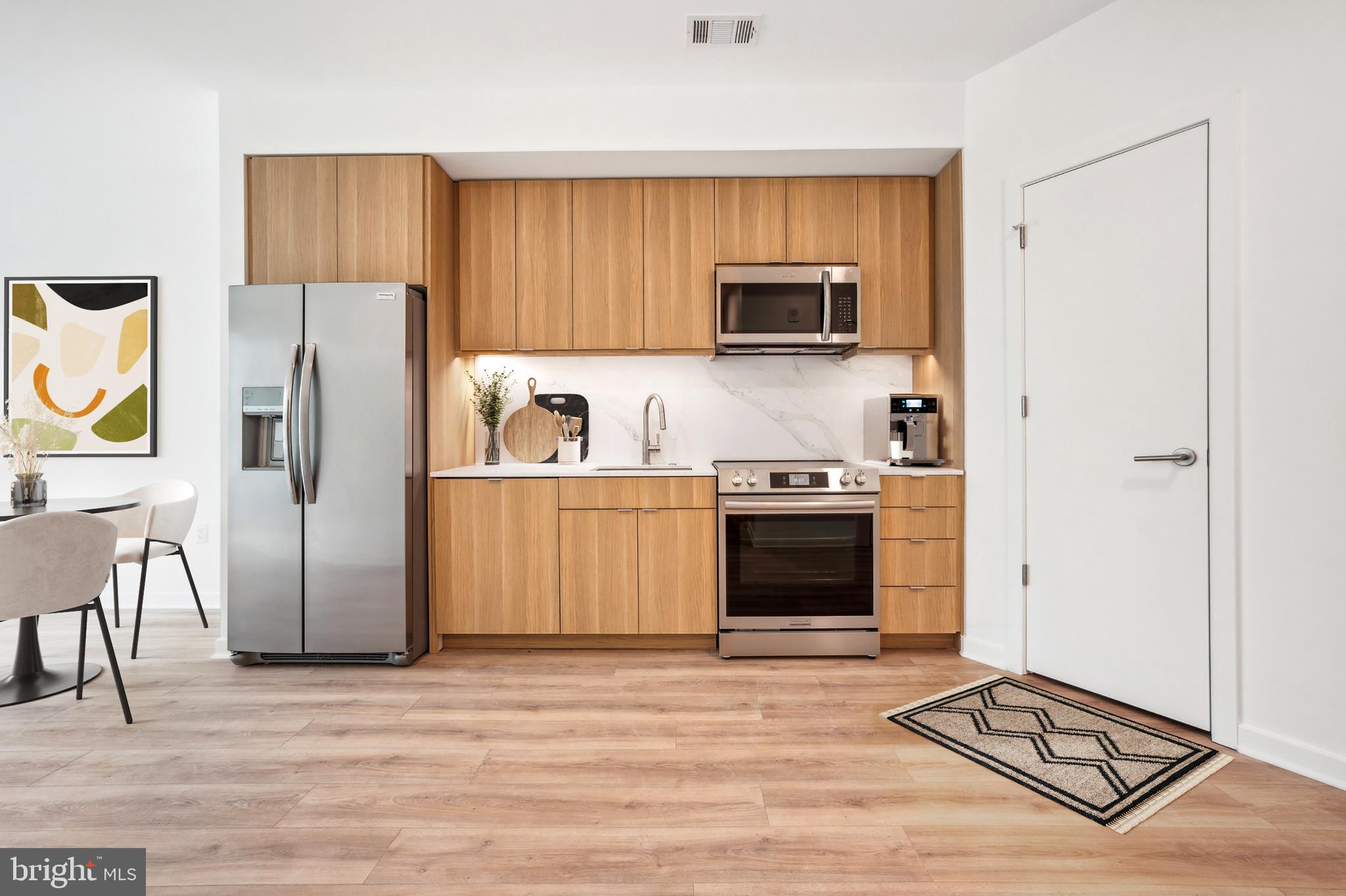 5300 WISCONSIN AVENUE NW PH2 /VARIES