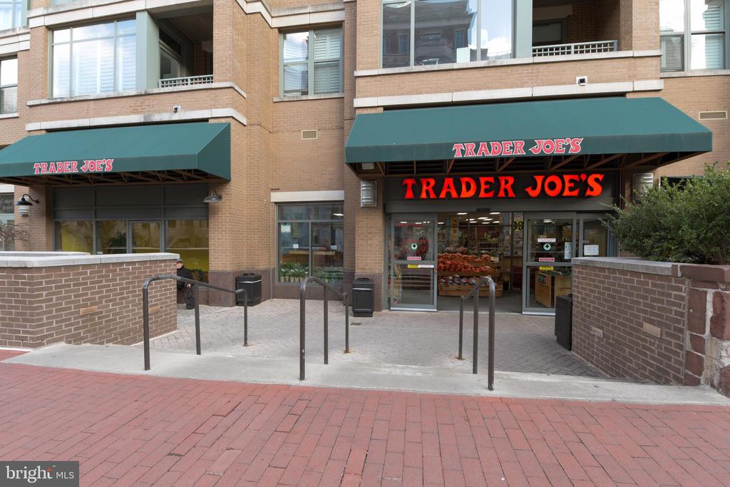 2500 VIRGINIA AVENUE NW 210-S