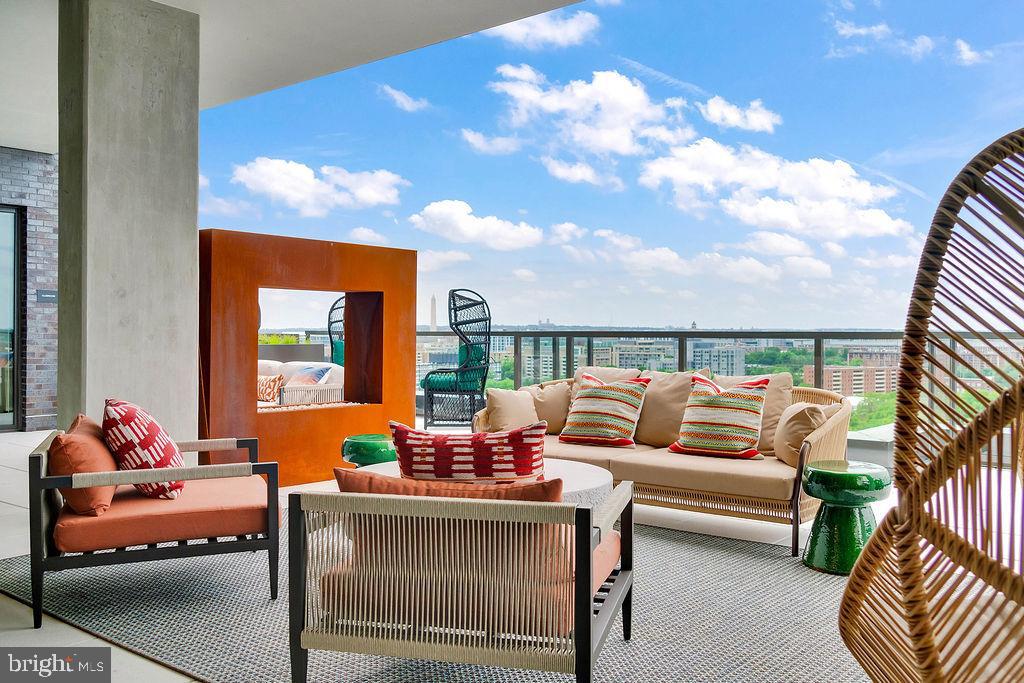 113 POTOMAC AVENUE SW 808