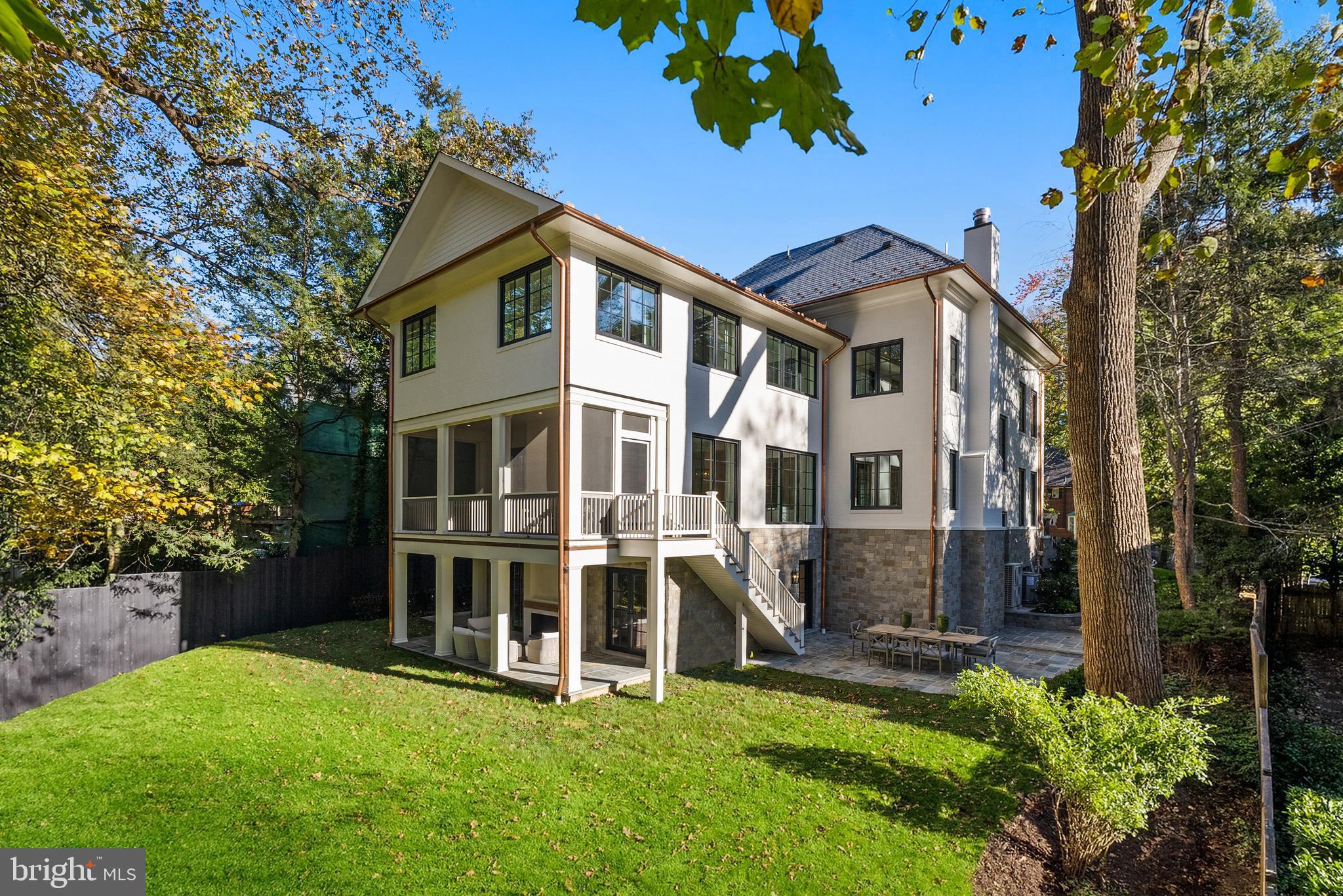 4939 QUEBEC STREET NW