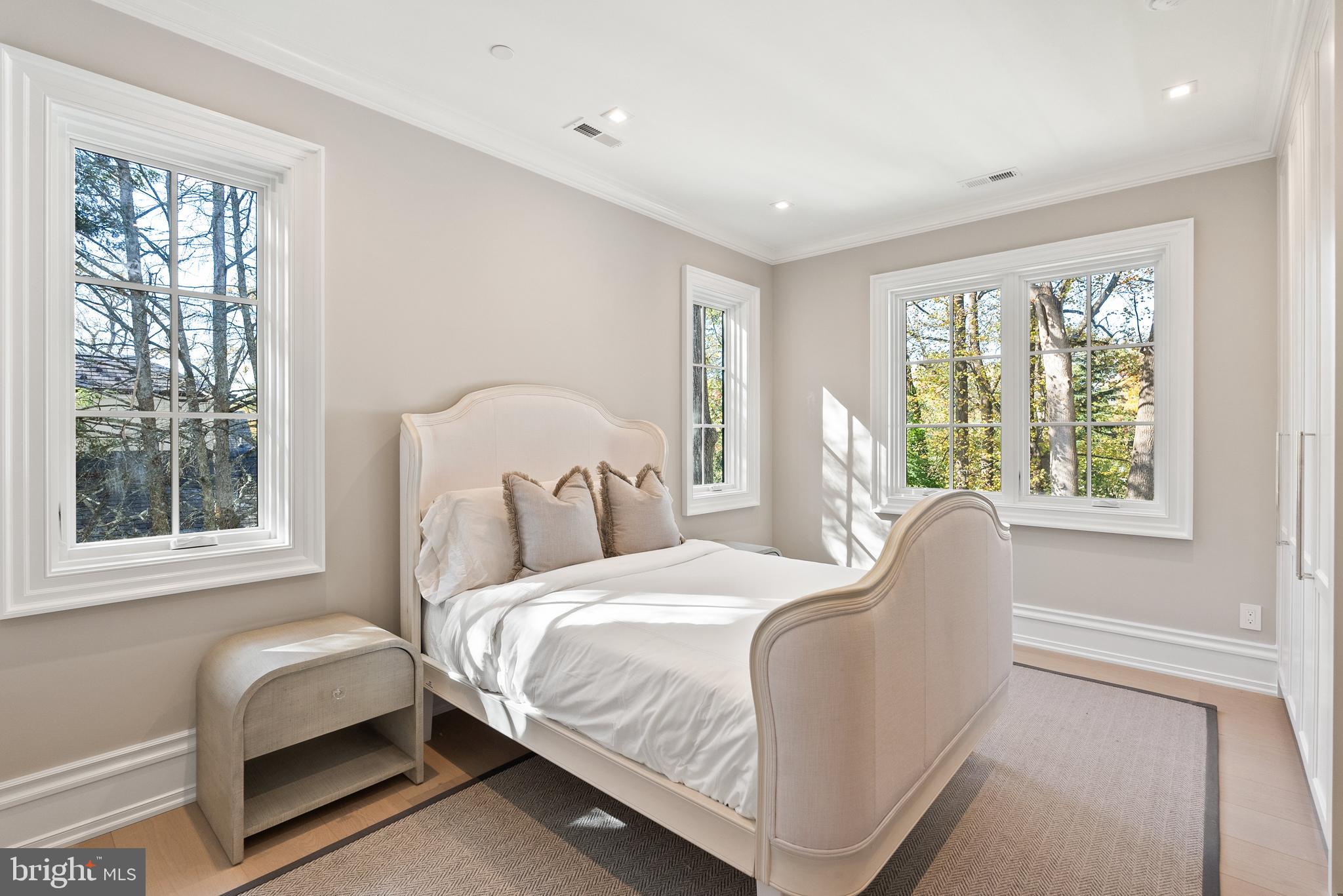 4939 QUEBEC STREET NW