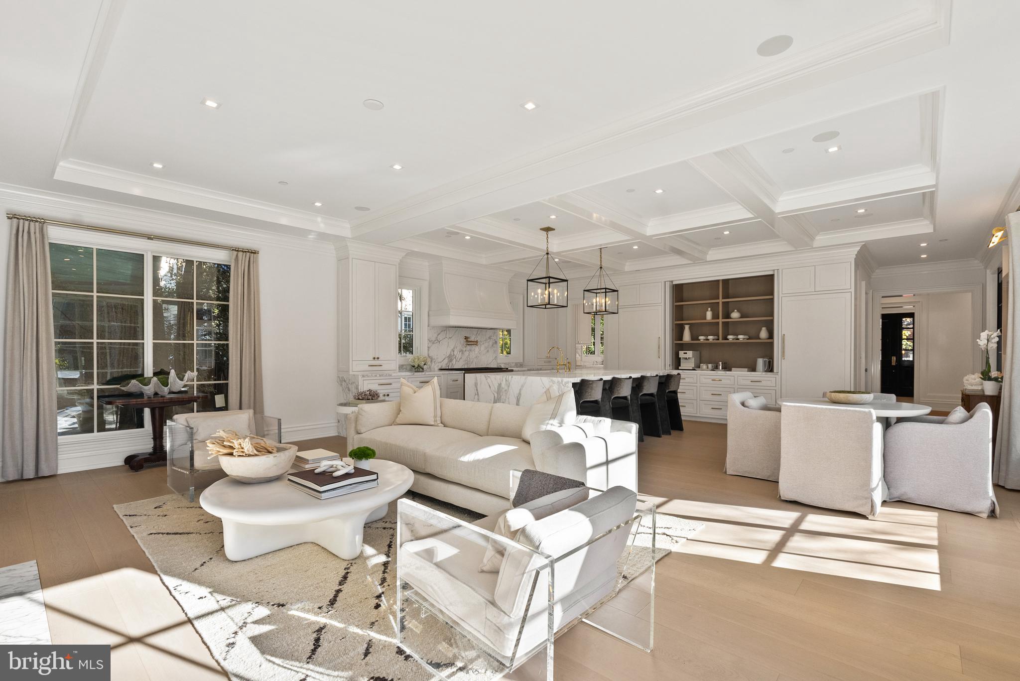 4939 QUEBEC STREET NW