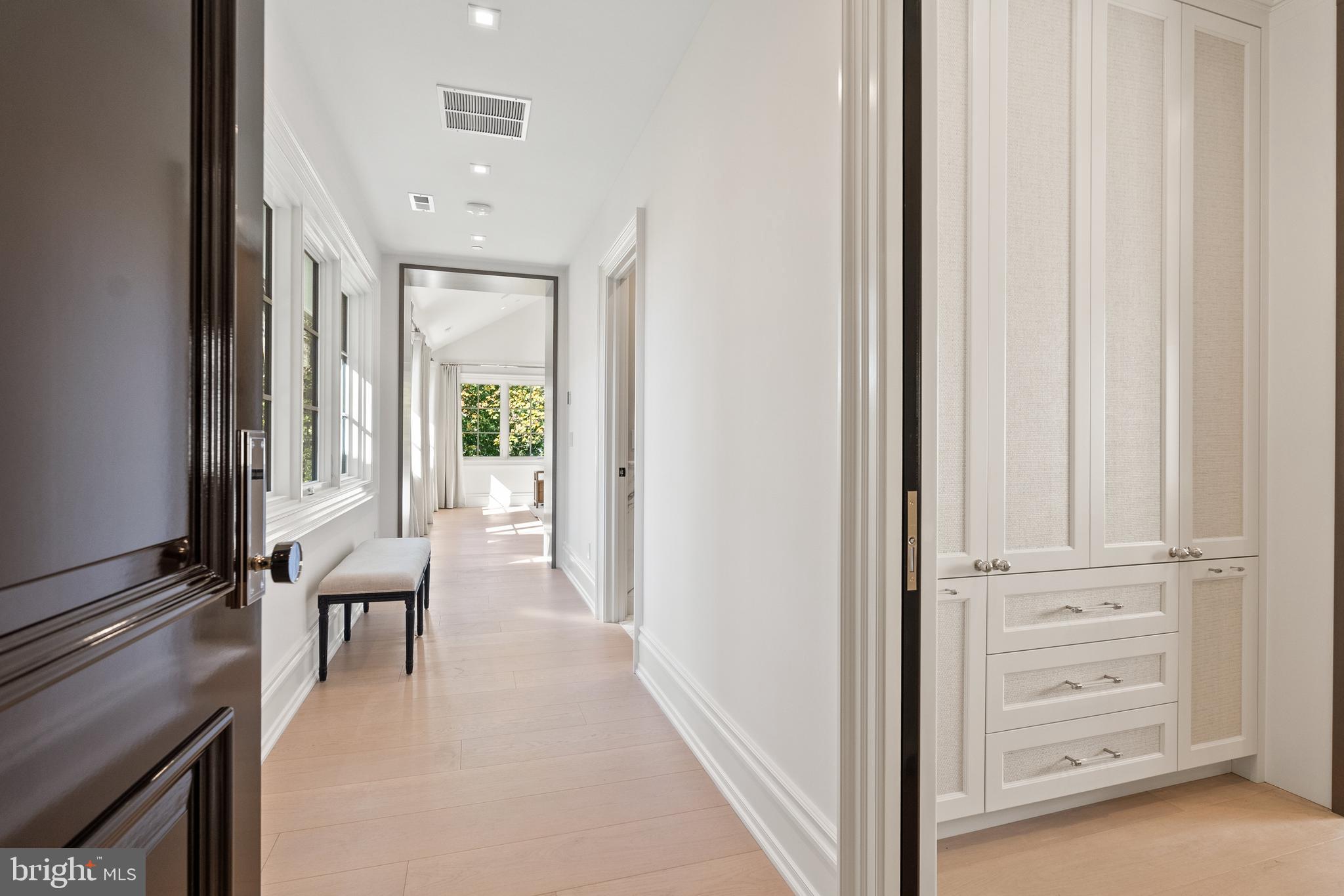 4939 QUEBEC STREET NW