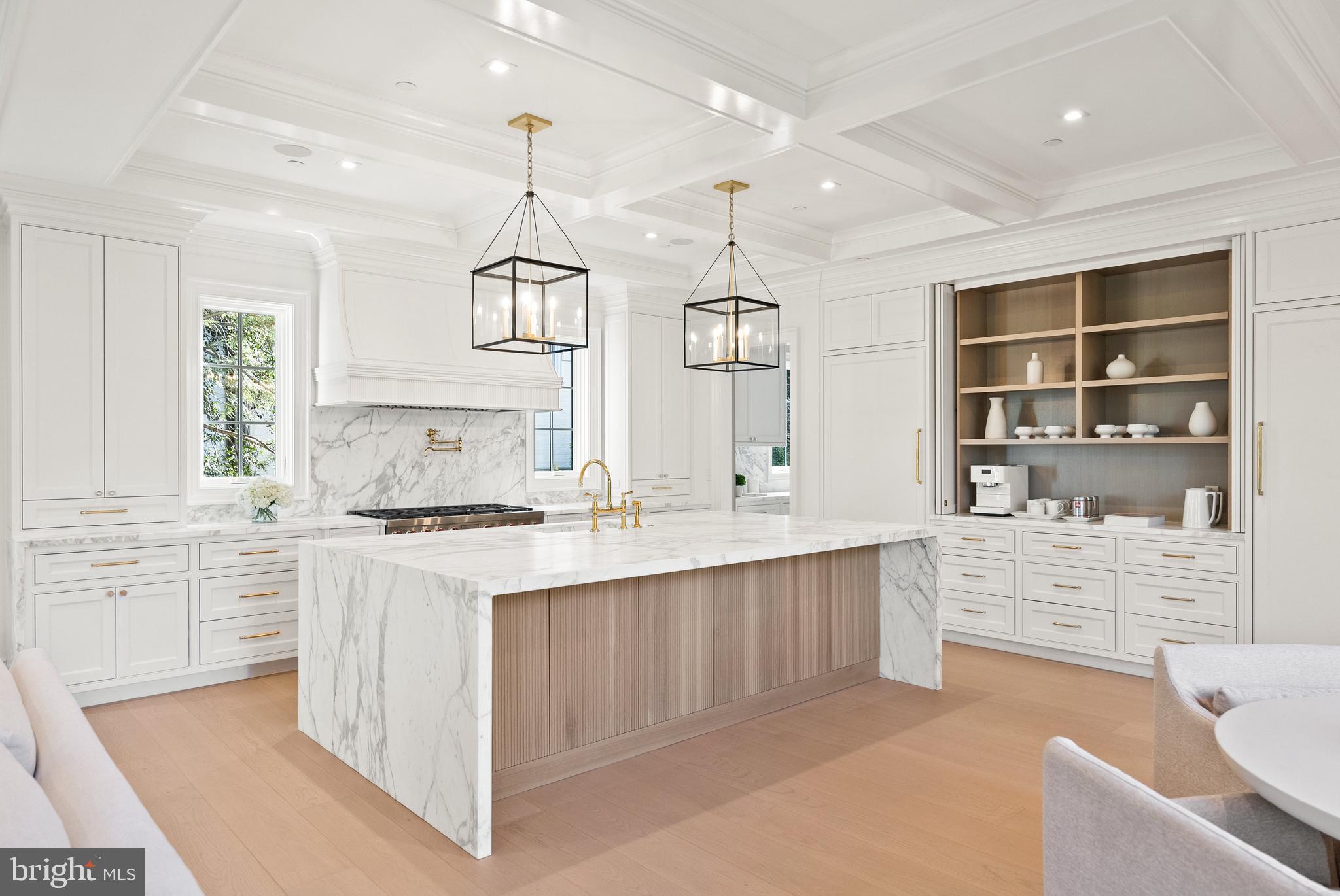 4939 QUEBEC STREET NW