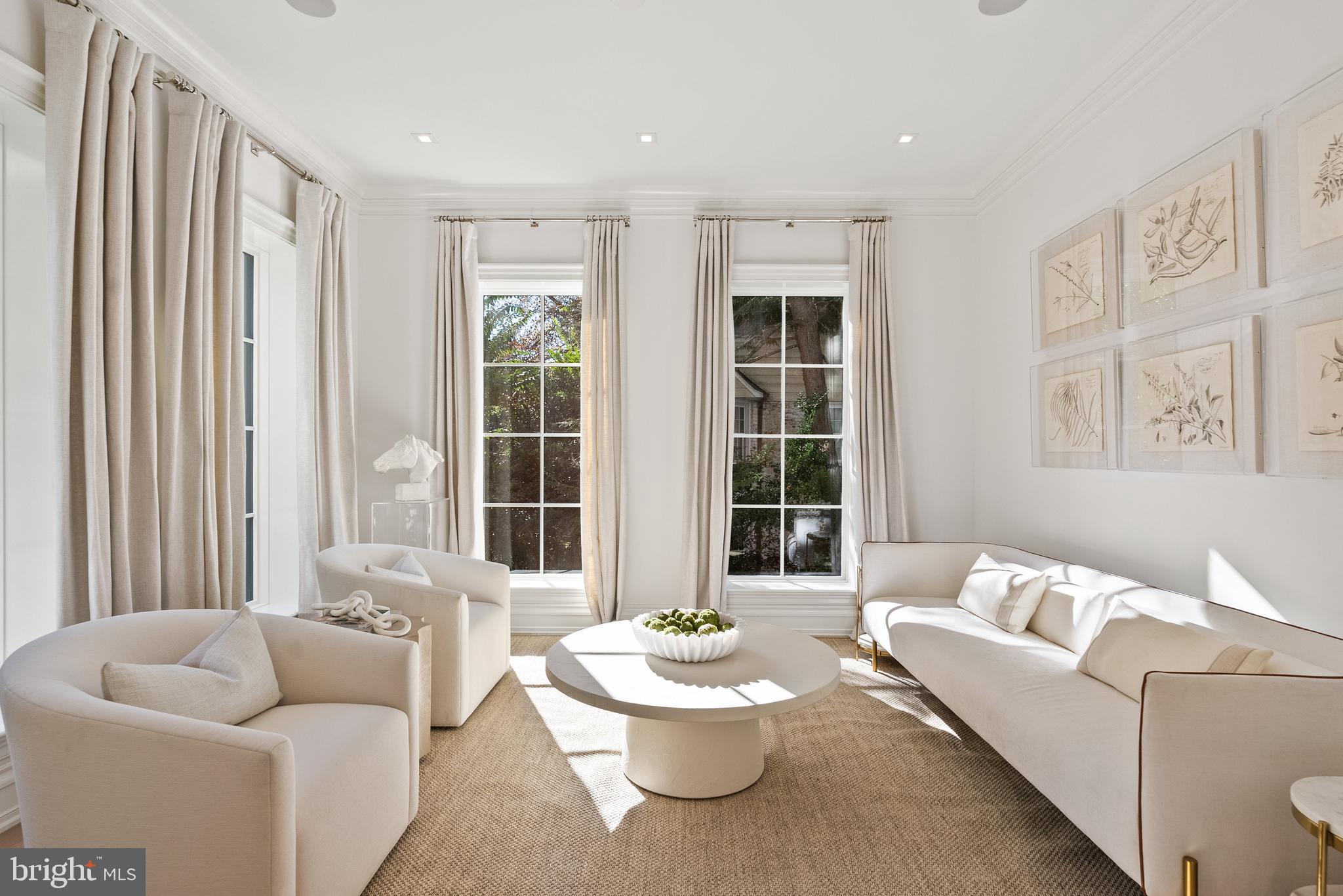 4939 QUEBEC STREET NW