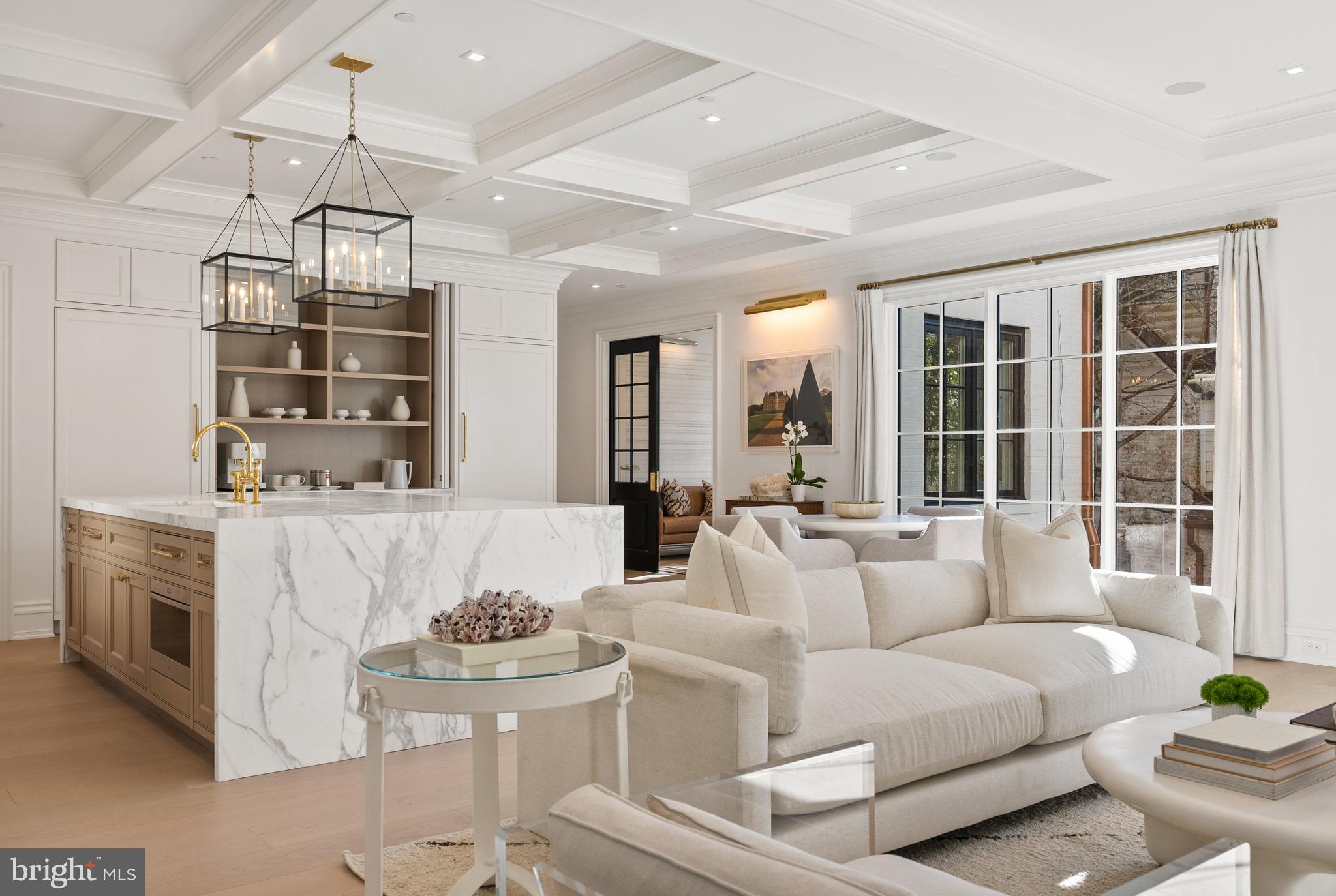 4939 QUEBEC STREET NW