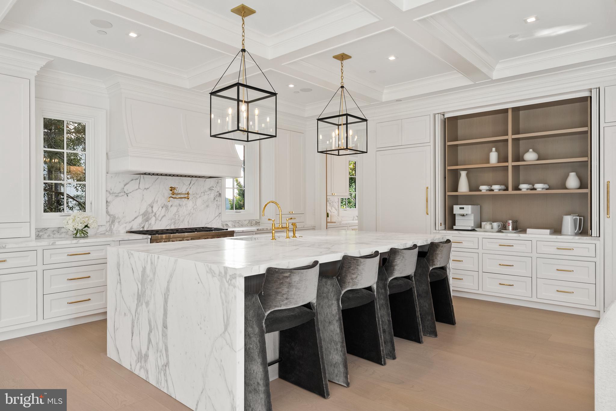 4939 QUEBEC STREET NW