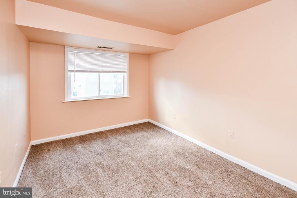 5005 D STREET SE 302