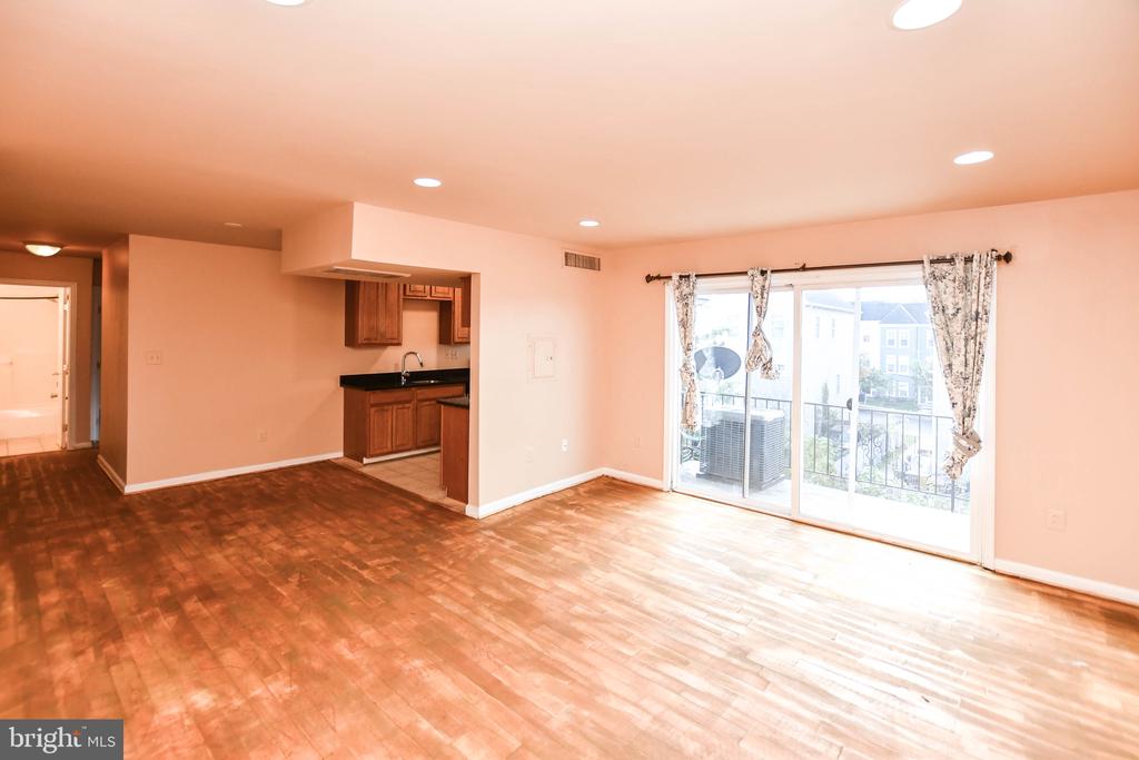 5005 D STREET SE 302