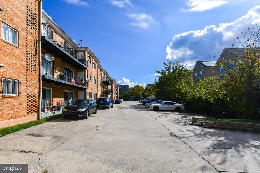 5005 D STREET SE 302
