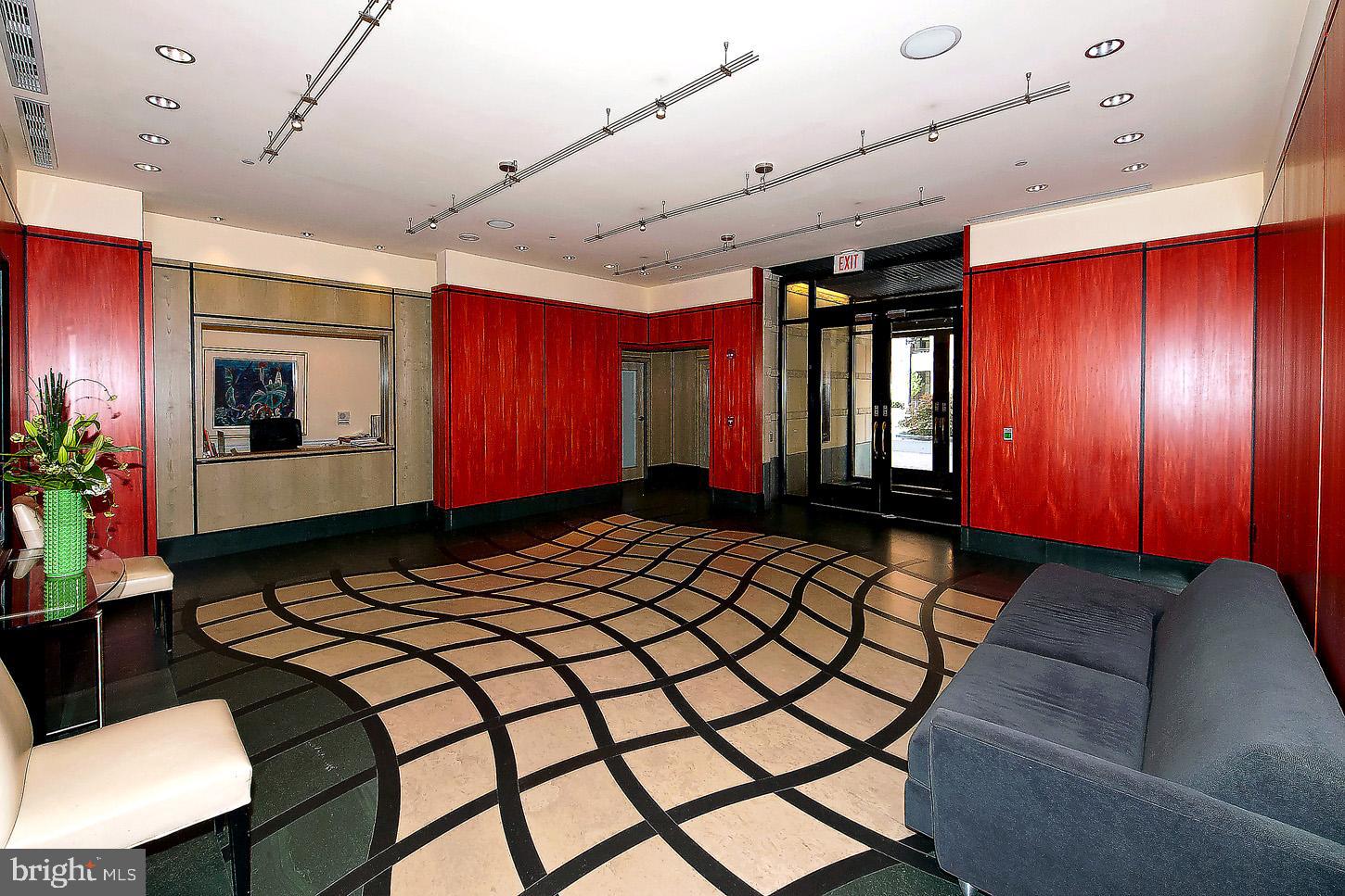 400 MASSACHUSETTS AVENUE NW 1011