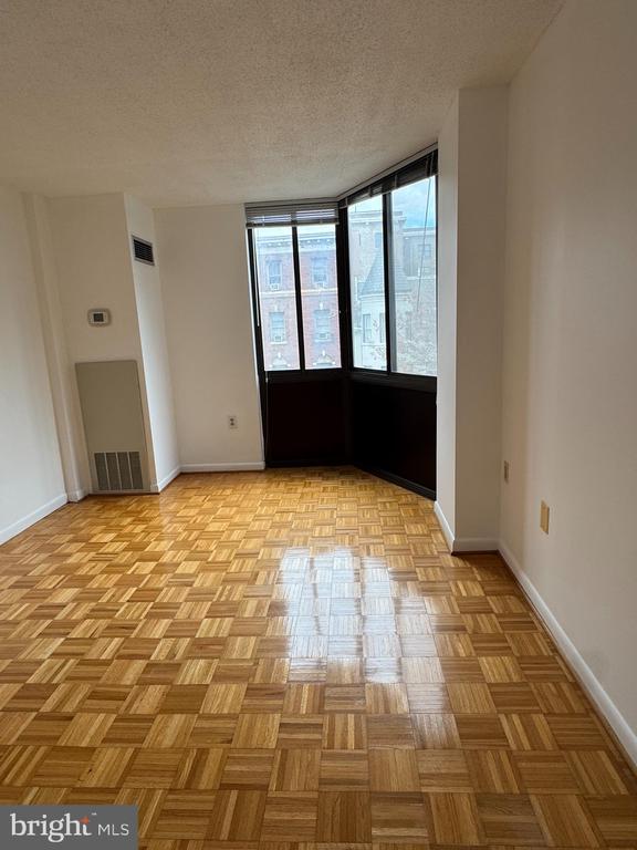 1718 P STREET NW 402