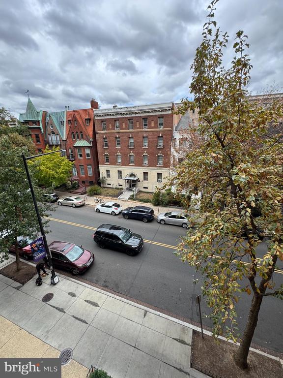 1718 P STREET NW 402