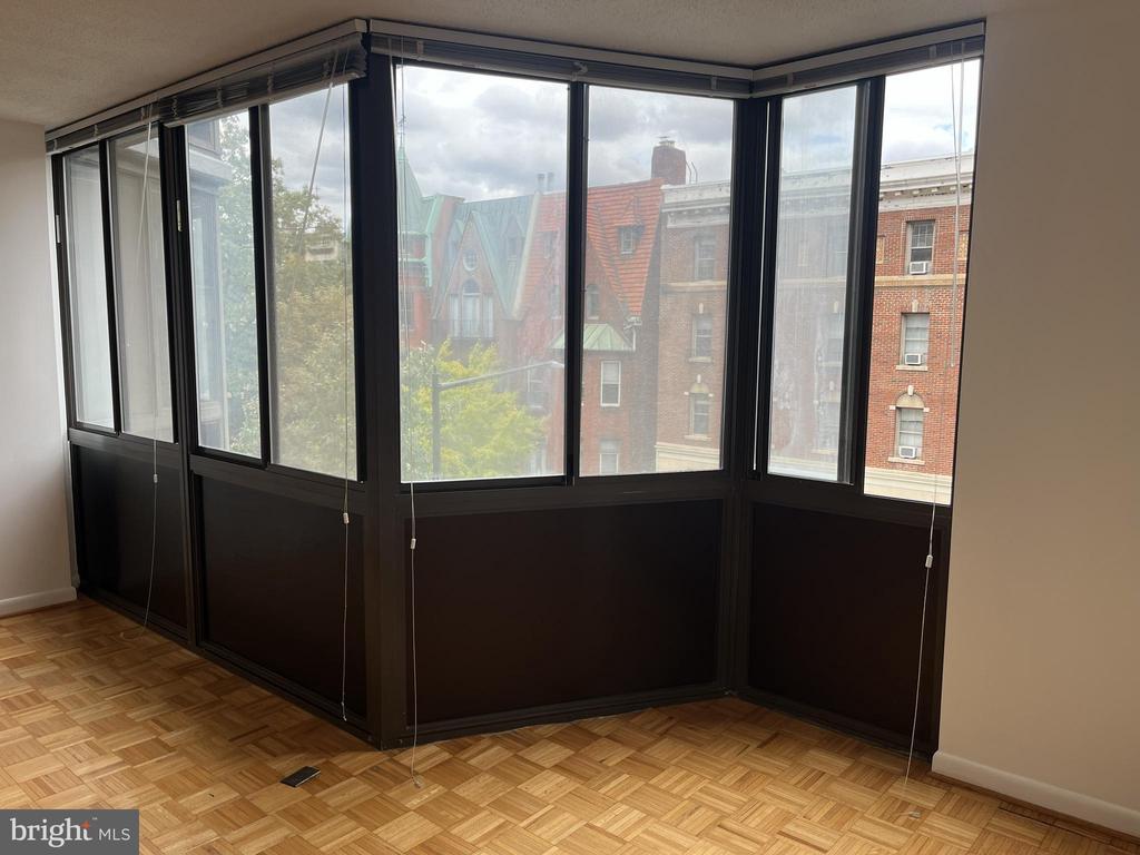 1718 P STREET NW 402