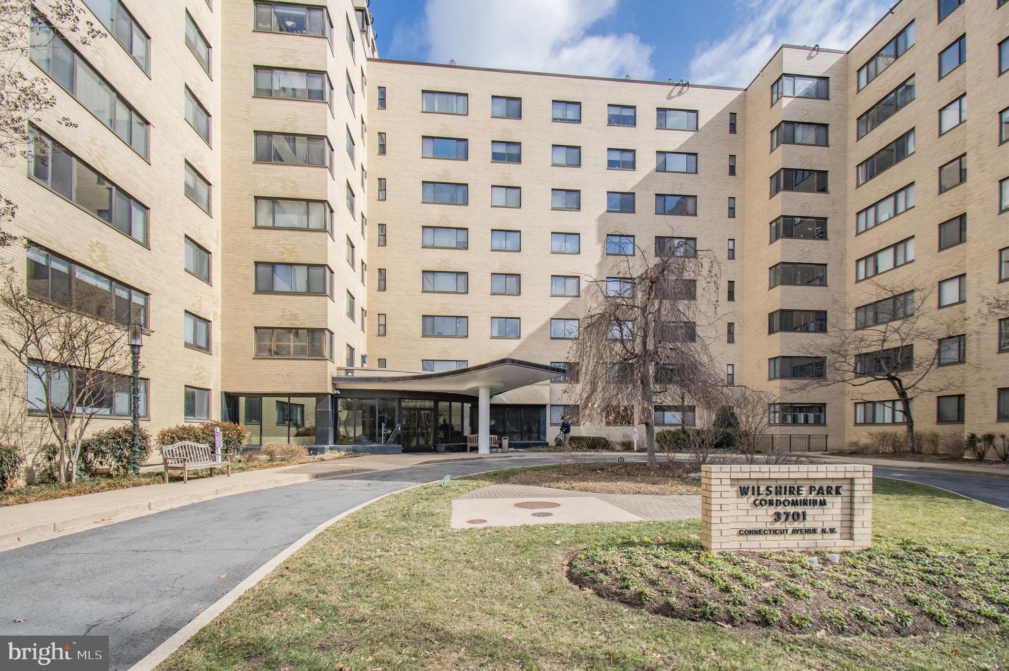 3701 CONNECTICUT AVENUE NW 236