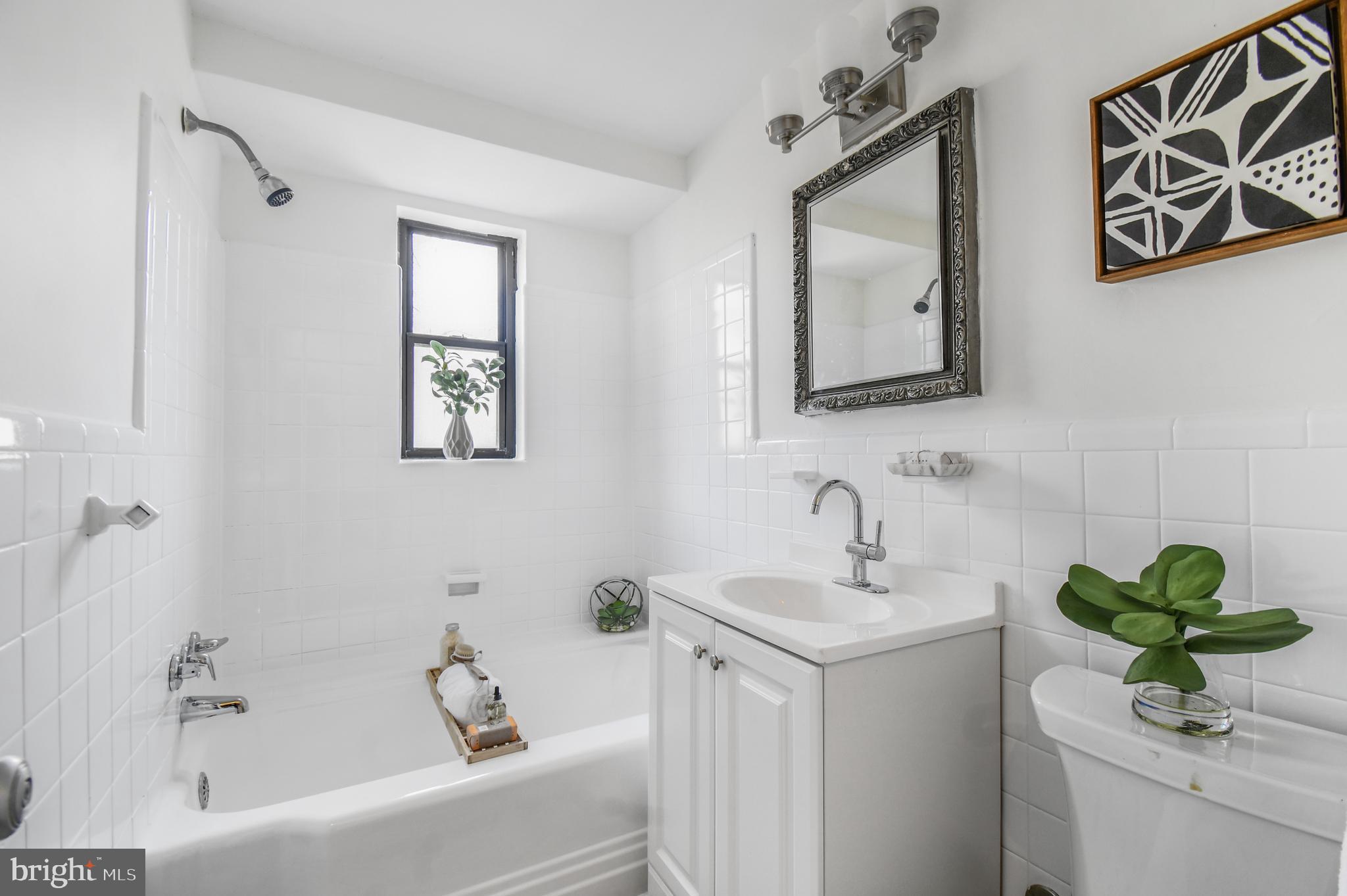 3701 CONNECTICUT AVENUE NW 236