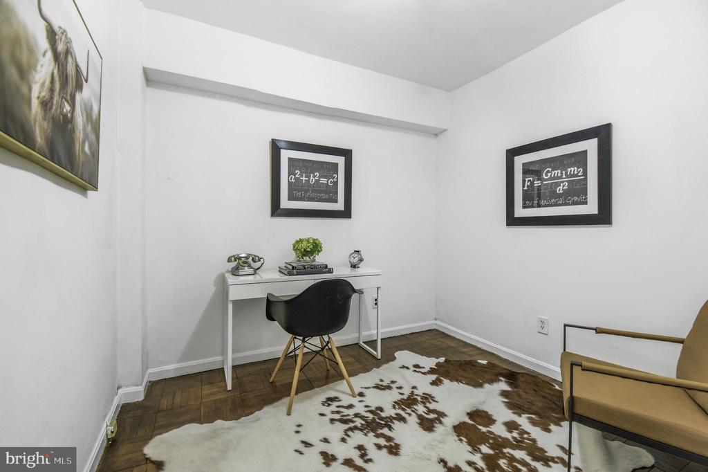 3701 CONNECTICUT AVENUE NW 236