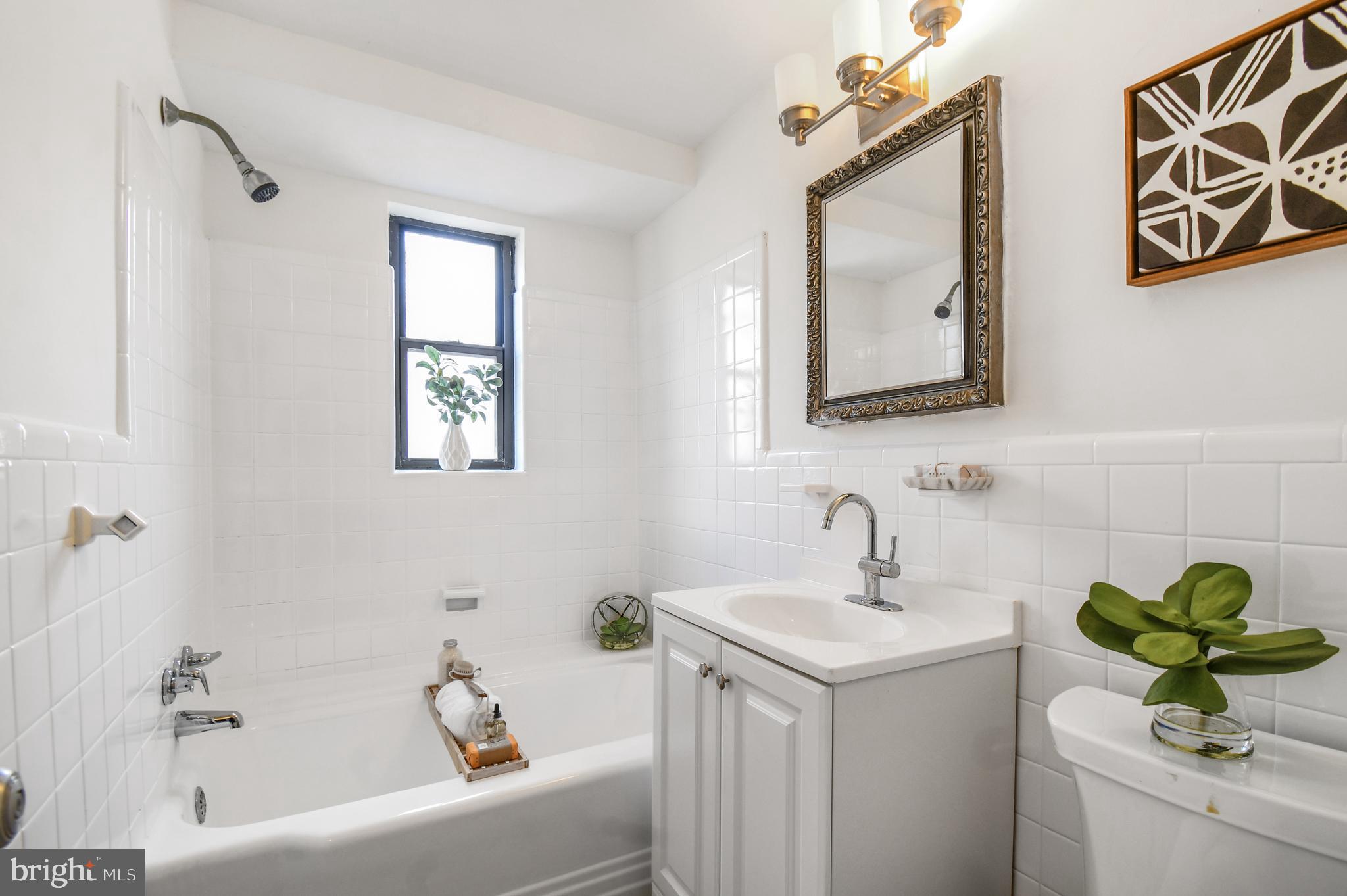 3701 CONNECTICUT AVENUE NW 236