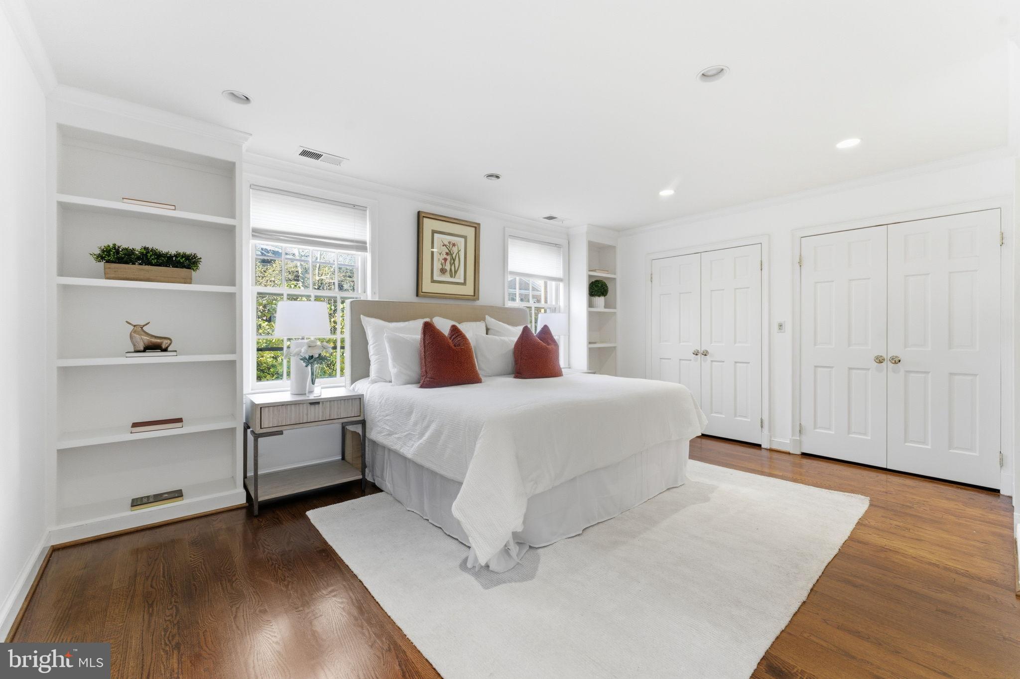 4354 WESTOVER PLACE NW