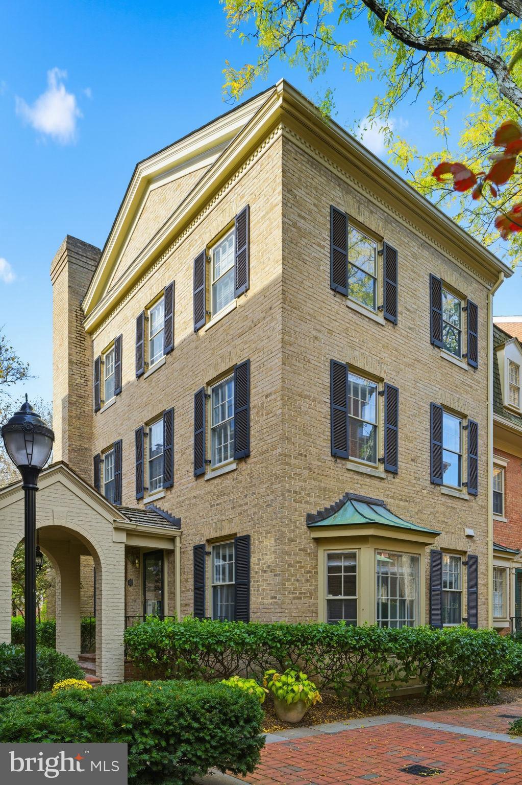 4354 WESTOVER PLACE NW