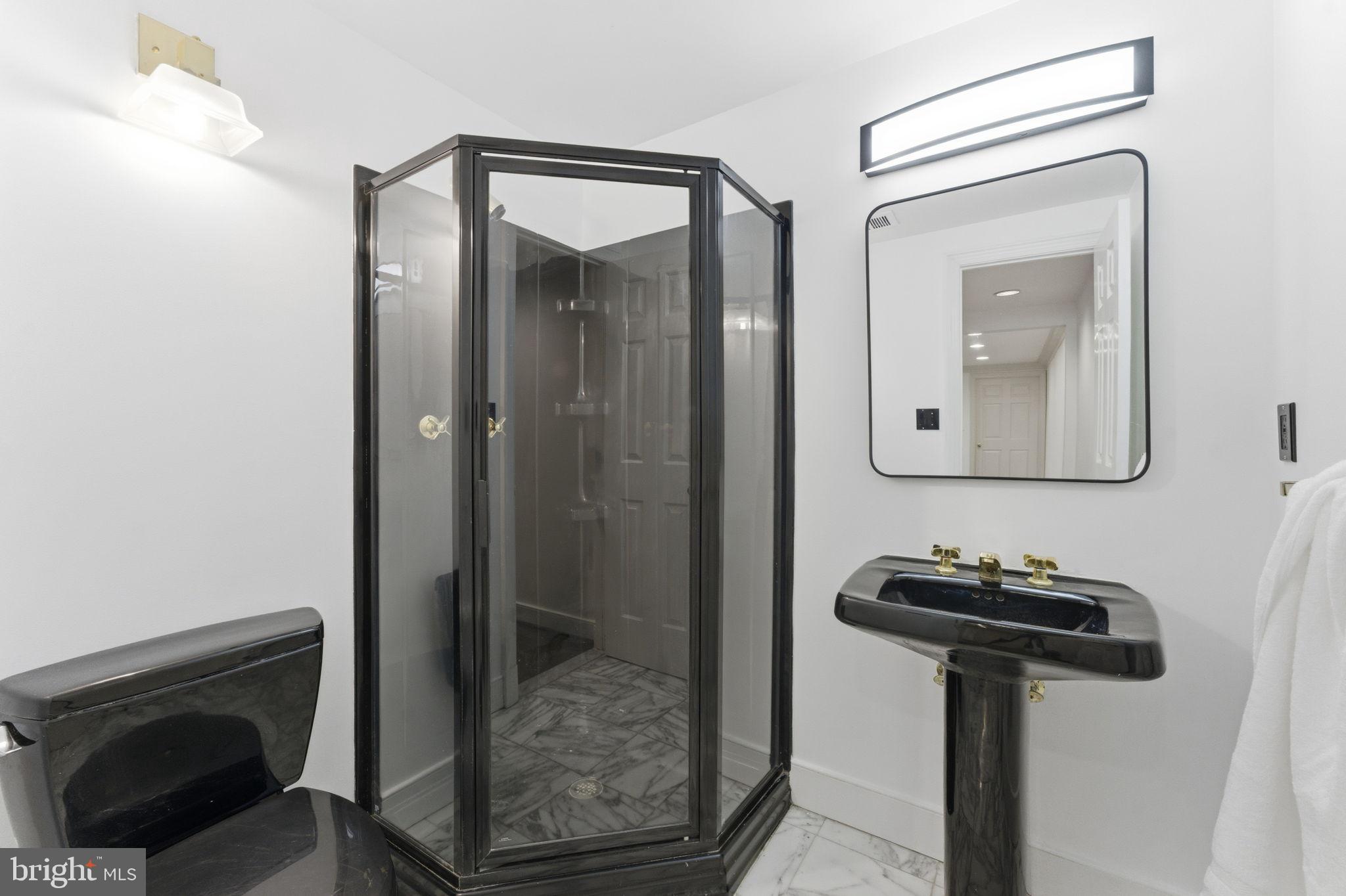 4354 WESTOVER PLACE NW