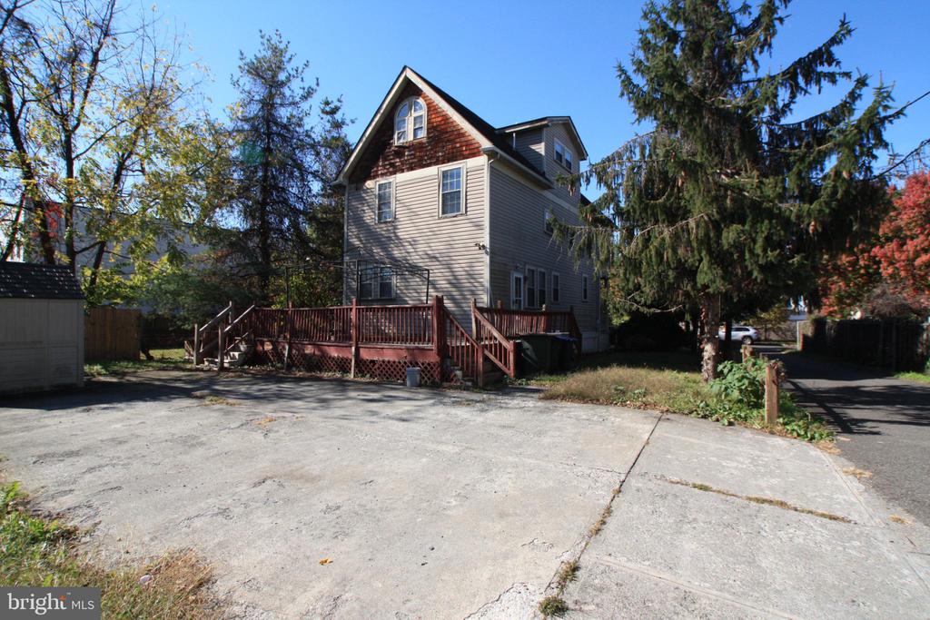 1119 45TH STREET NE