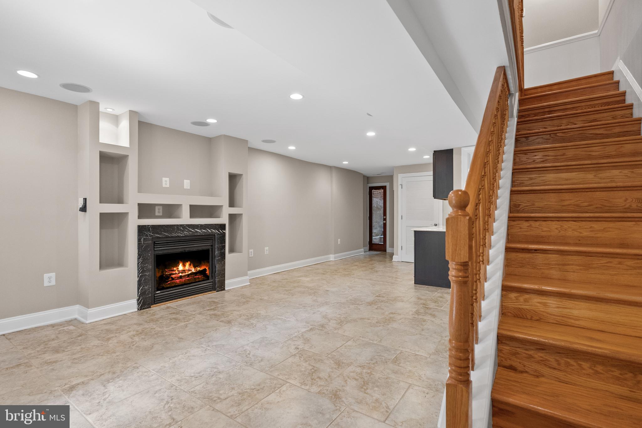 610 INDEPENDENCE AVENUE SE