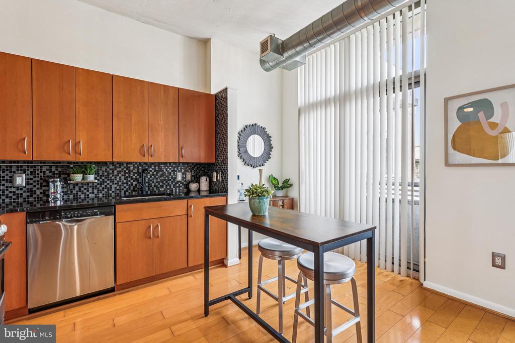 811 4TH STREET NW 1014