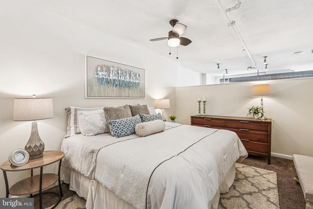 811 4TH STREET NW 1014