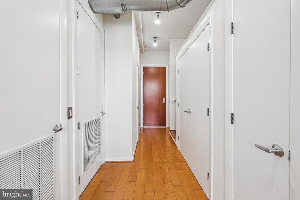 811 4TH STREET NW 1014