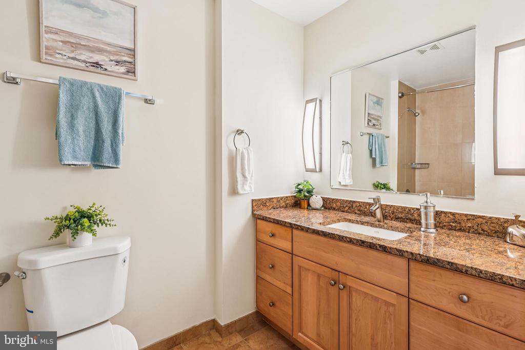 811 4TH STREET NW 1014