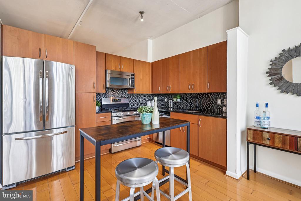 811 4TH STREET NW 1014