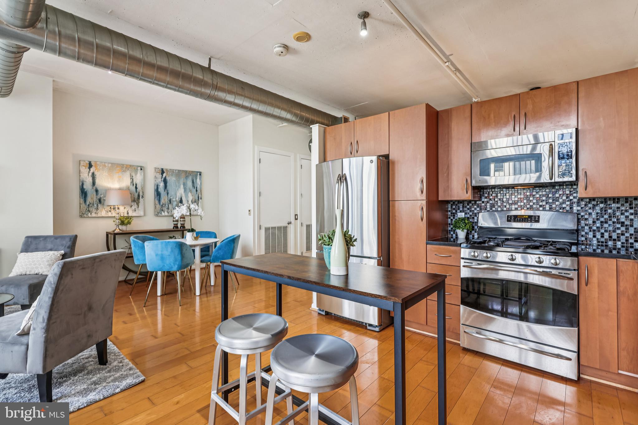 811 4TH STREET NW 1014