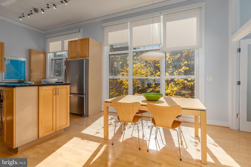 2380 CHAMPLAIN STREET NW 15 NOW 305 PENTHOUSE