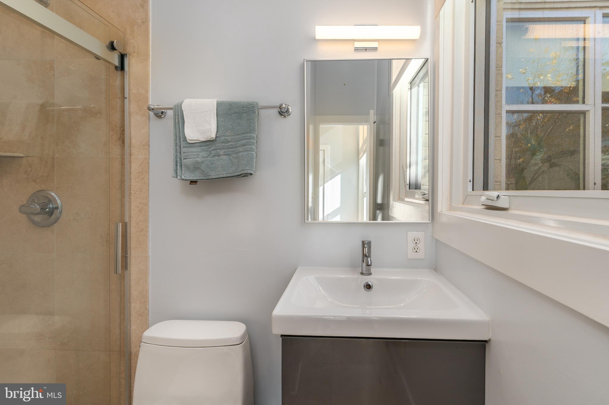 2380 CHAMPLAIN STREET NW 15 NOW 305 PENTHOUSE