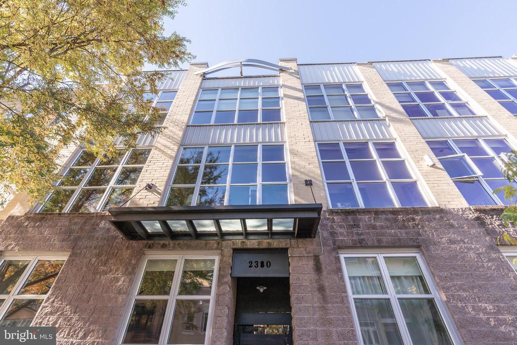 2380 CHAMPLAIN STREET NW 15 NOW 305 PENTHOUSE