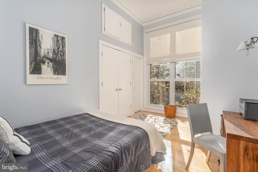 2380 CHAMPLAIN STREET NW 15 NOW 305 PENTHOUSE