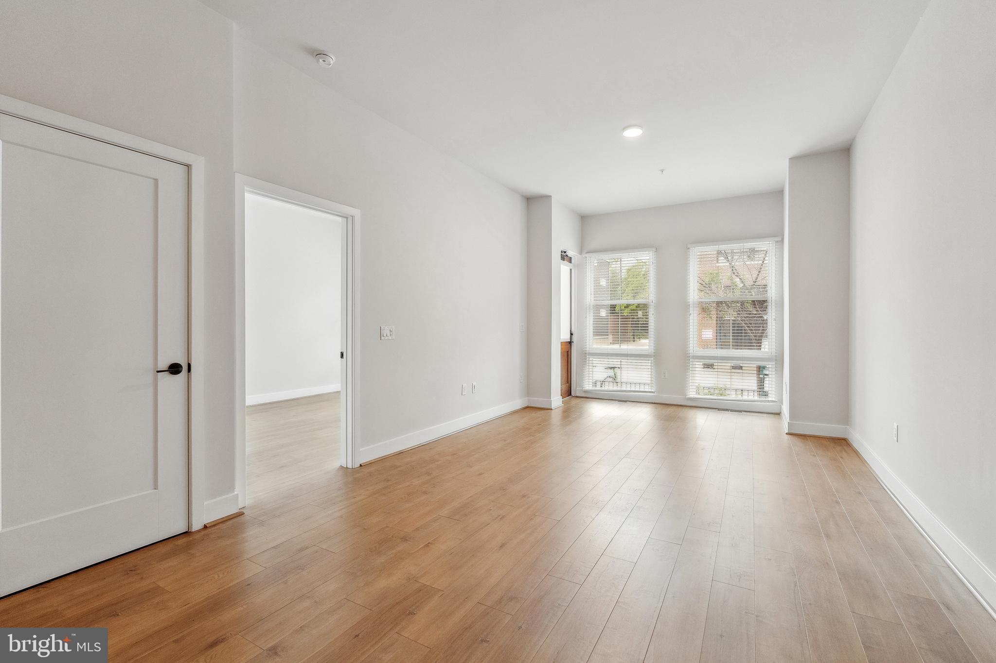 1339 E STREET SE 209