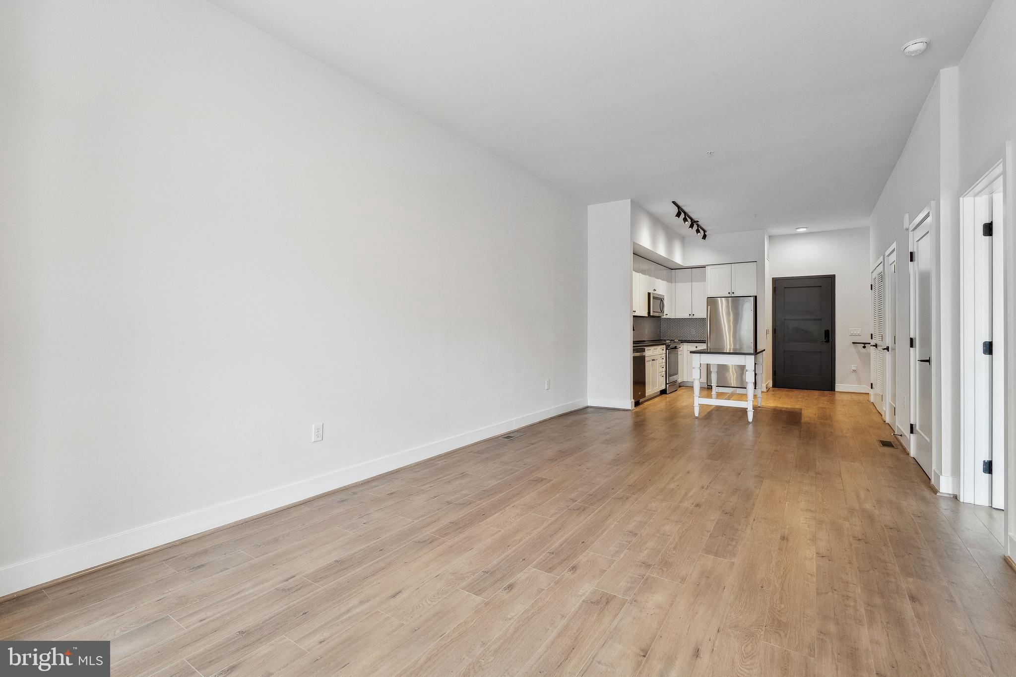 1339 E STREET SE 209