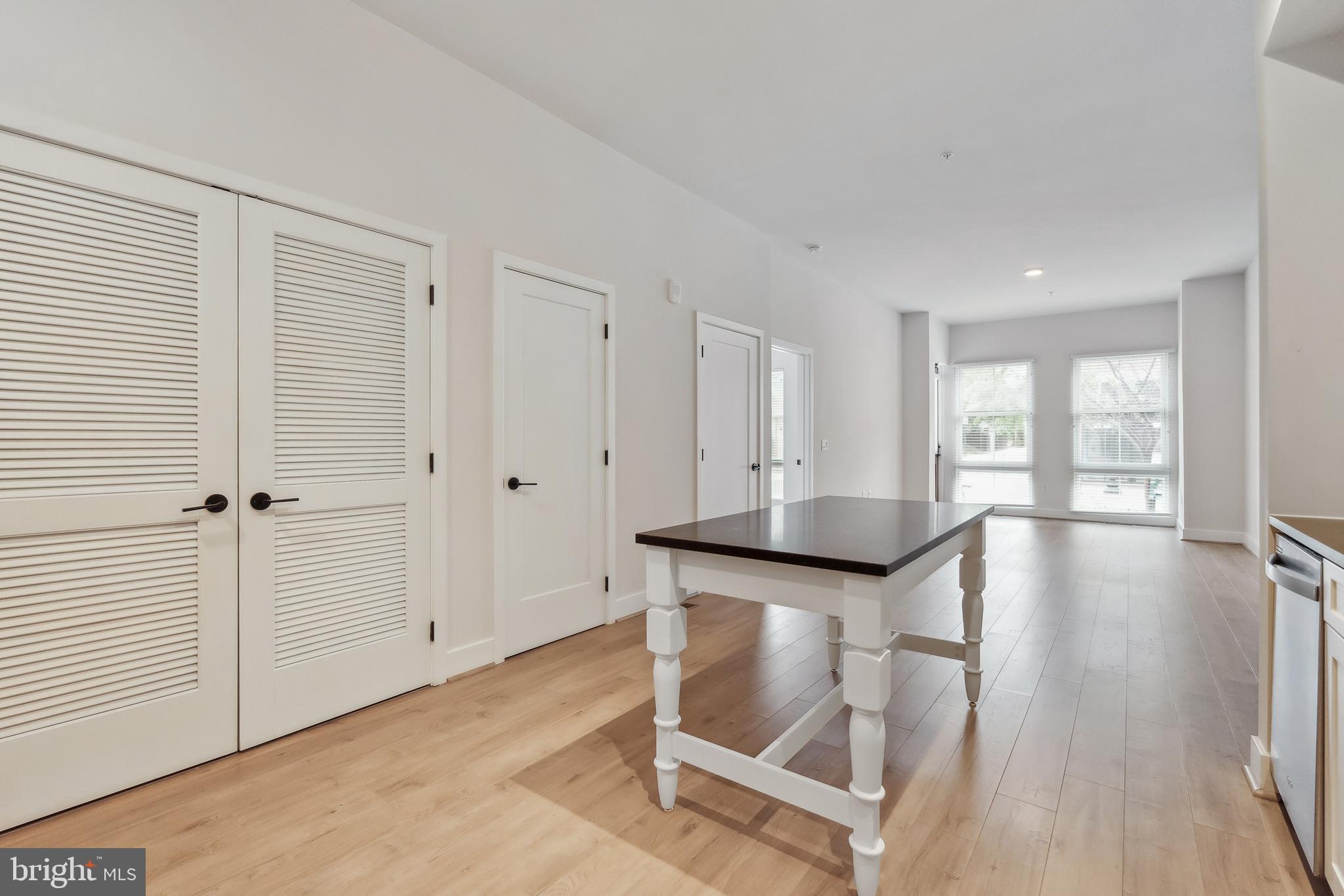1339 E STREET SE 209