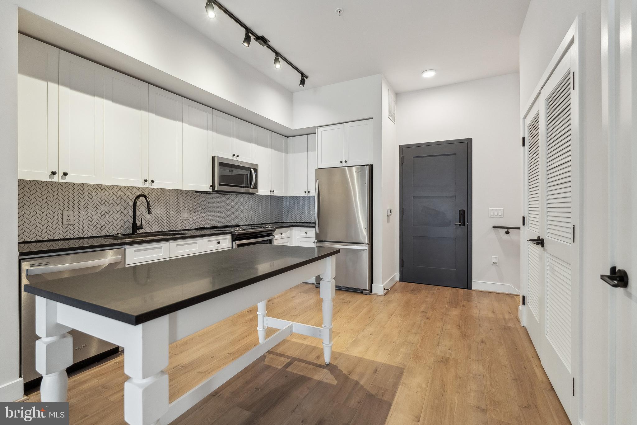 1339 E STREET SE 309