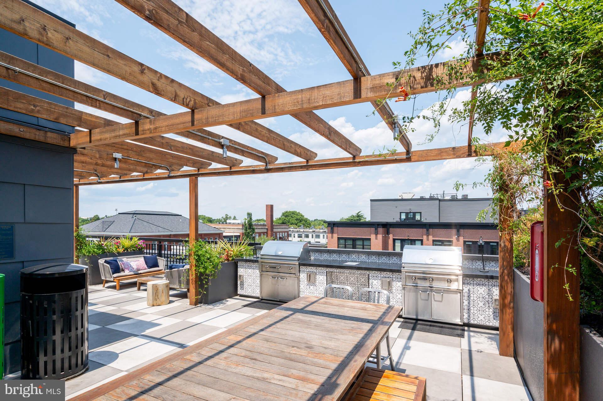 1339 E STREET SE 309