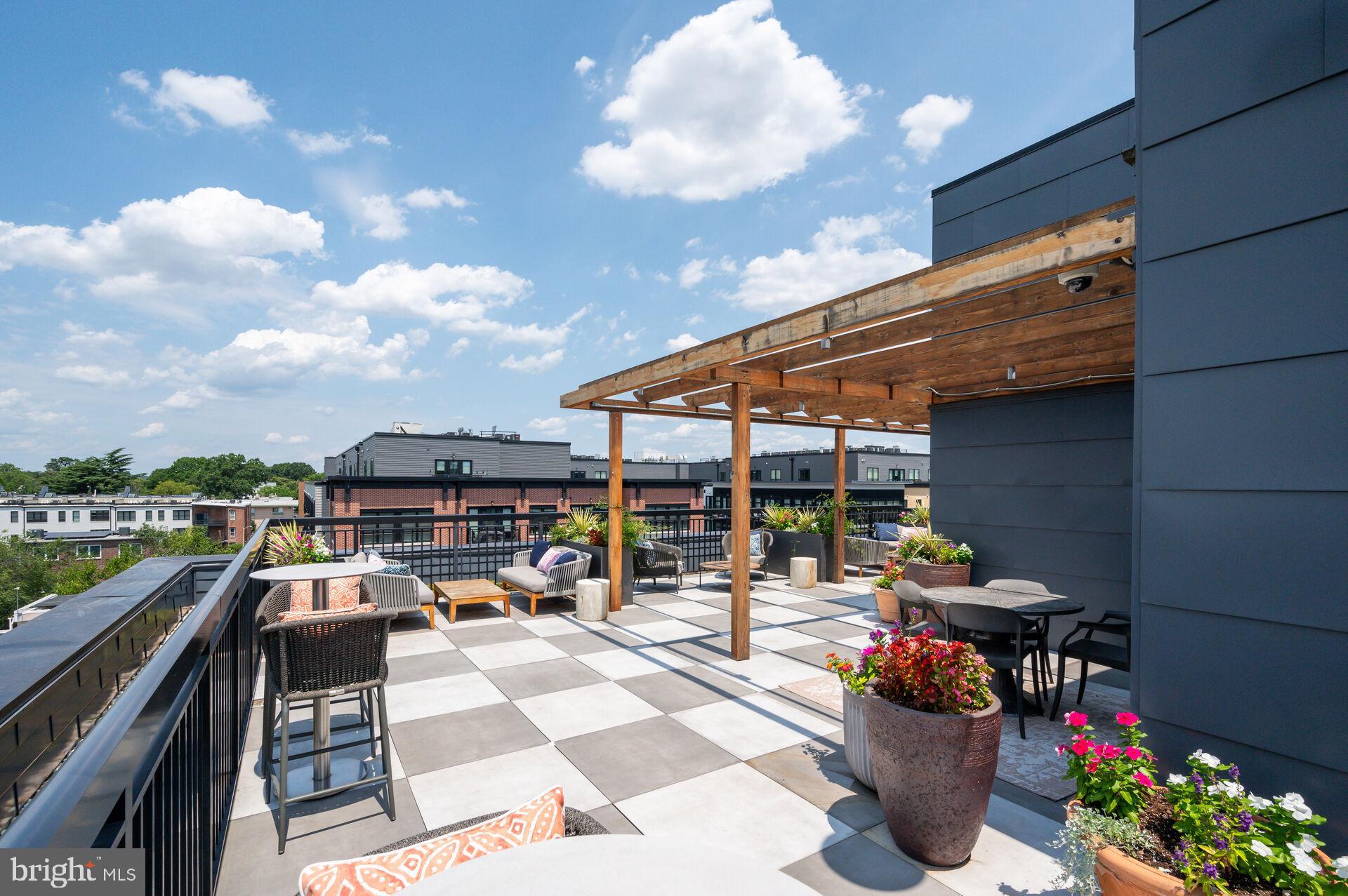 1339 E STREET SE 309