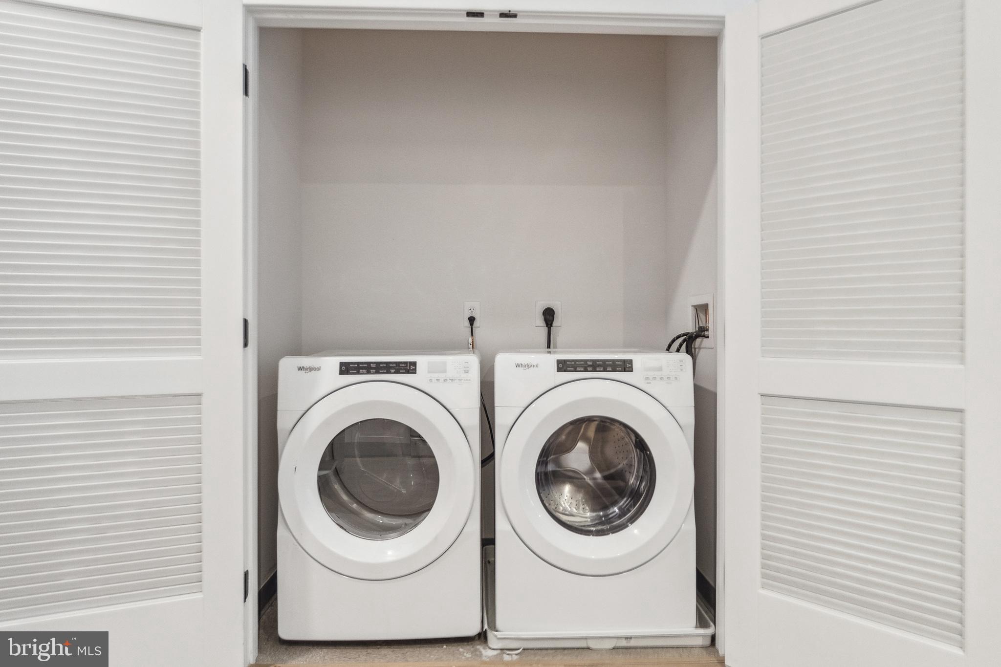 1339 E STREET SE 230