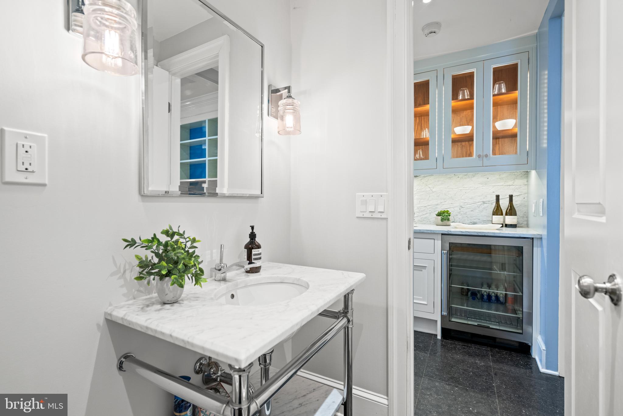 1806 24TH STREET NW