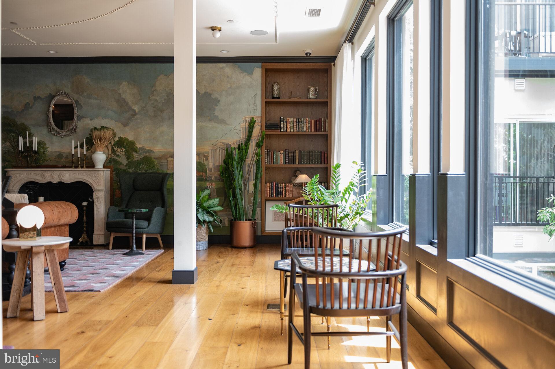 1339 E STREET SE 009