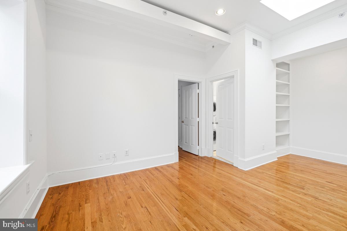 1807 CALIFORNIA STREET NW 305