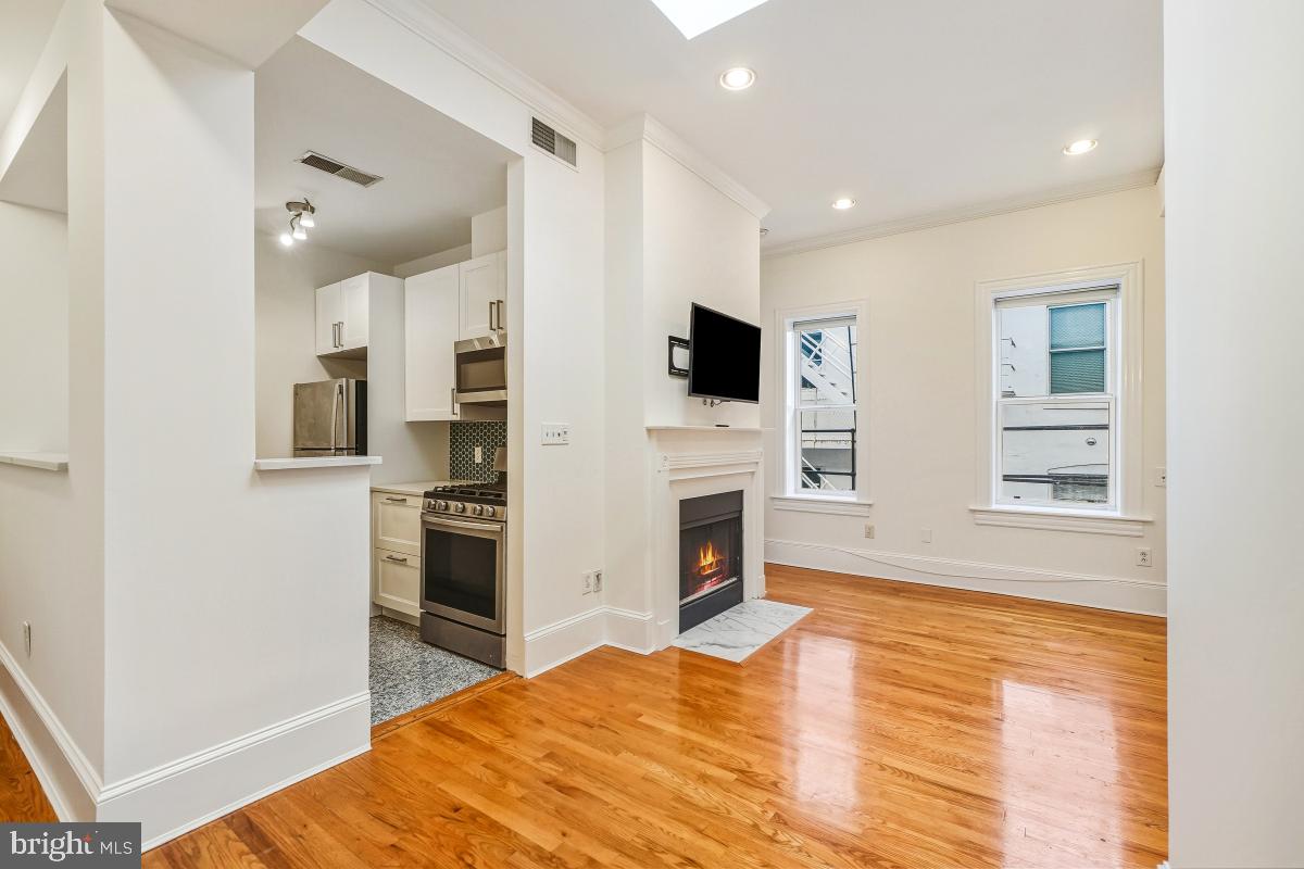 1807 CALIFORNIA STREET NW 305