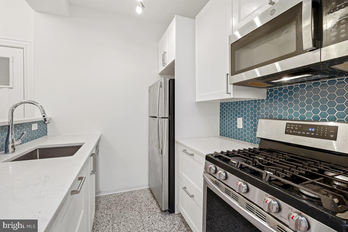 1807 CALIFORNIA STREET NW 305