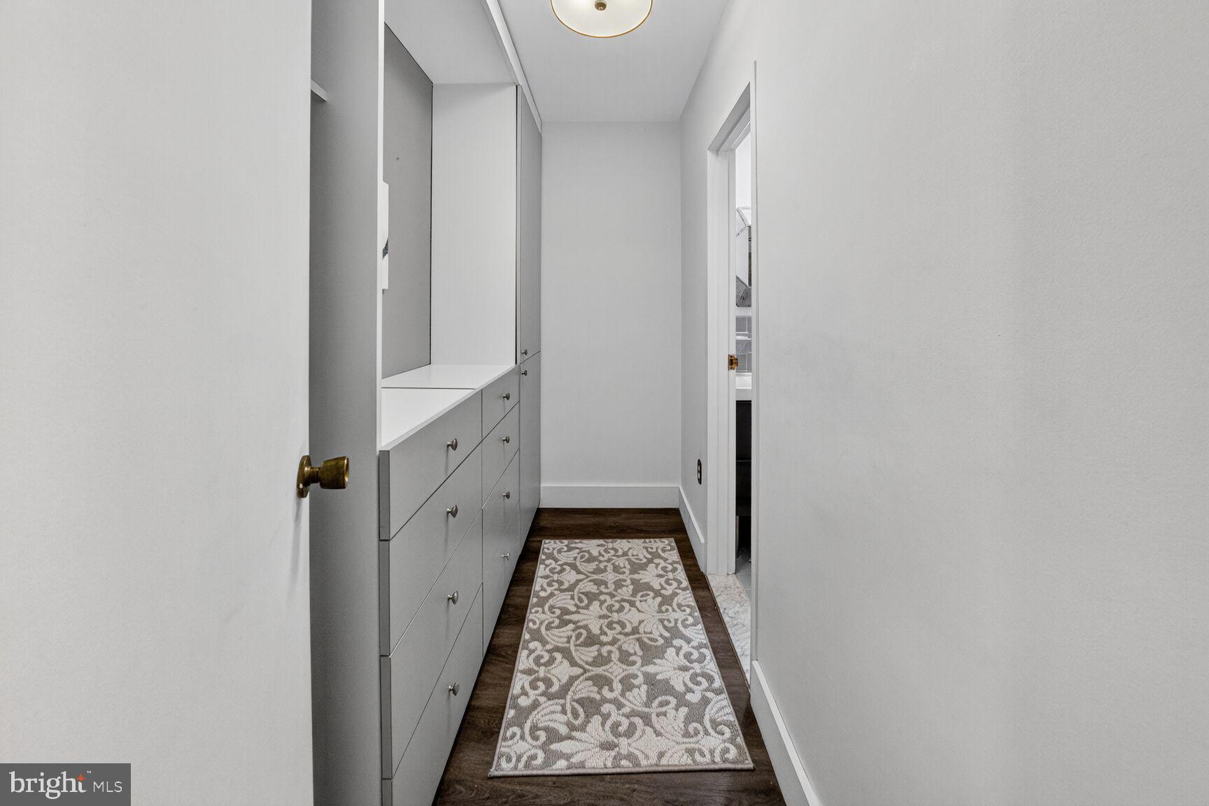 4201 CATHEDRAL AVENUE NW 218E